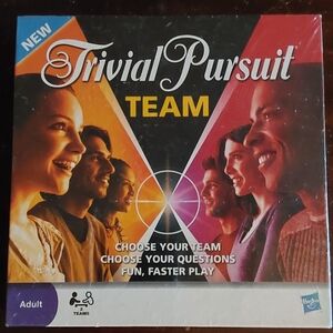 🌺 NIB Trivial Pursuit Team Board Game